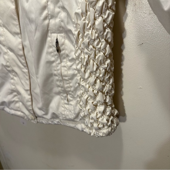 Women's White Quilted Jacket - Picture 5 of 9